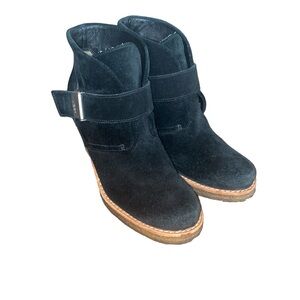 UGG Brienne #3212 black Genuine Leather suede rubber heeled ankle boots